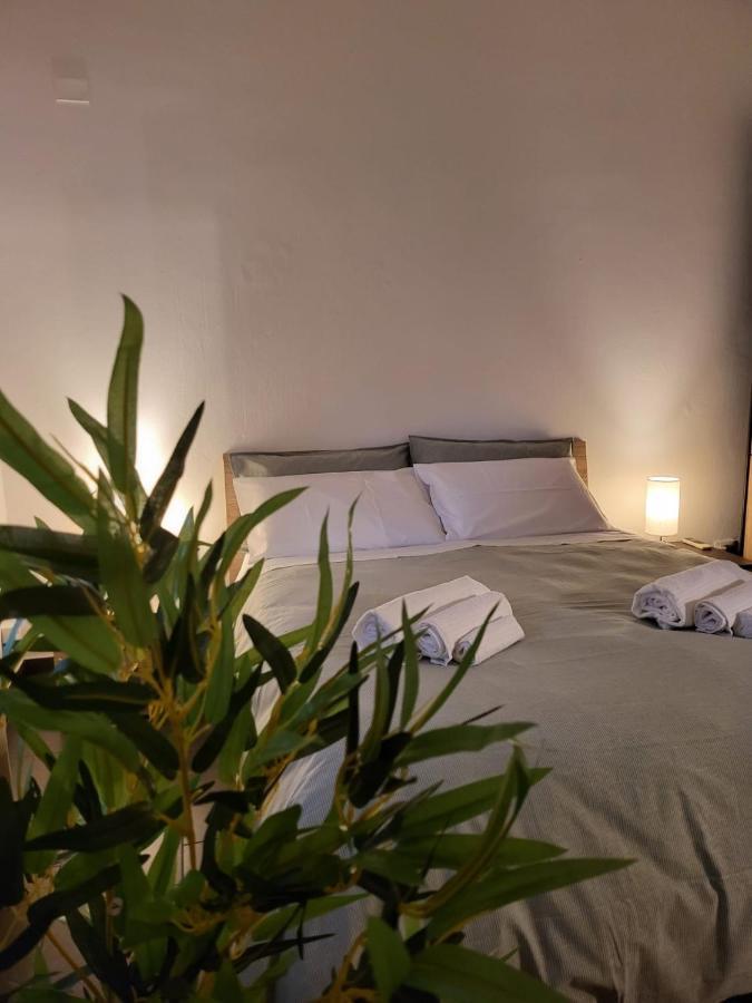 Giovenchi'S Apartment ปาแลร์โม ภายนอก รูปภาพ