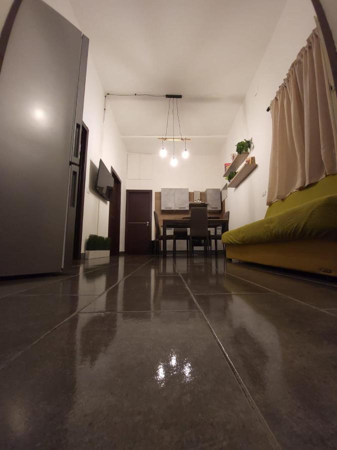 Giovenchi'S Apartment ปาแลร์โม ภายนอก รูปภาพ
