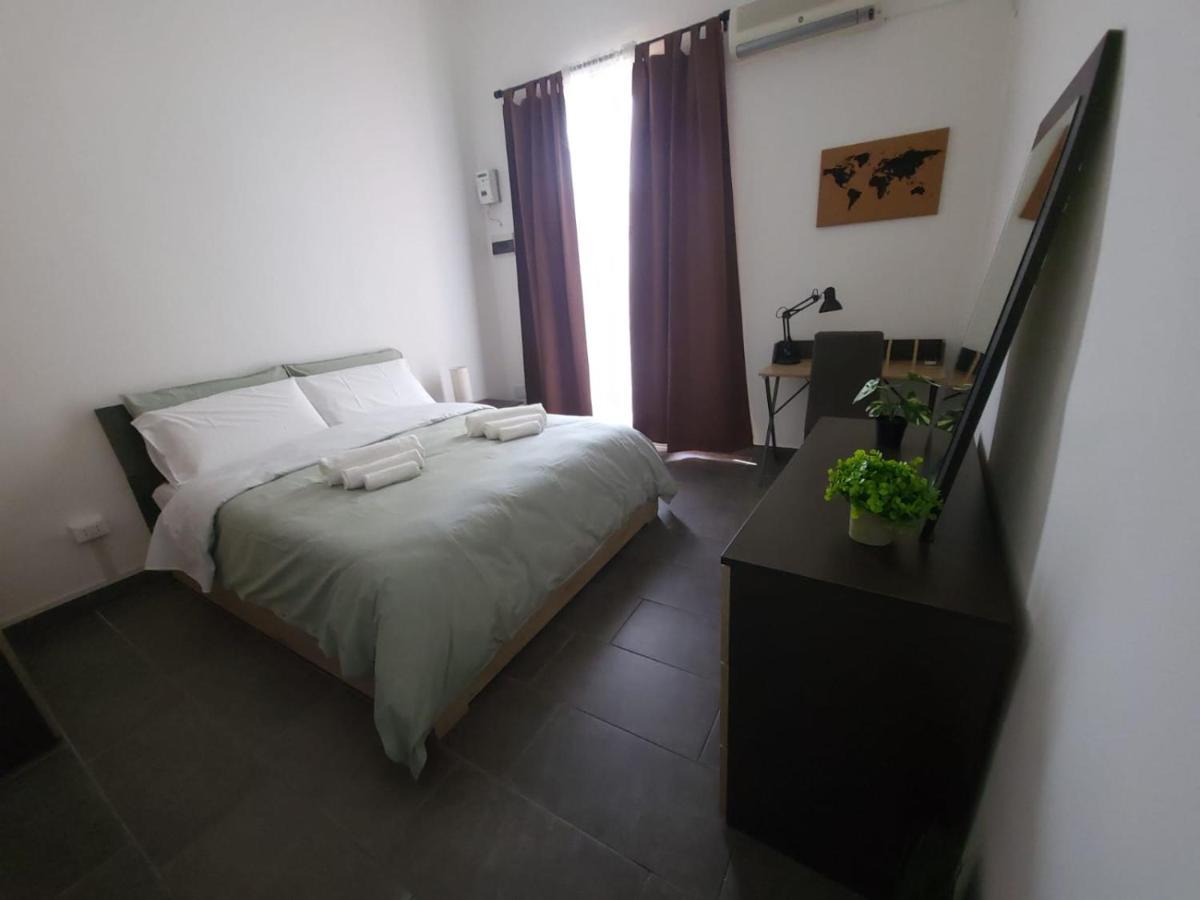 Giovenchi'S Apartment ปาแลร์โม ภายนอก รูปภาพ